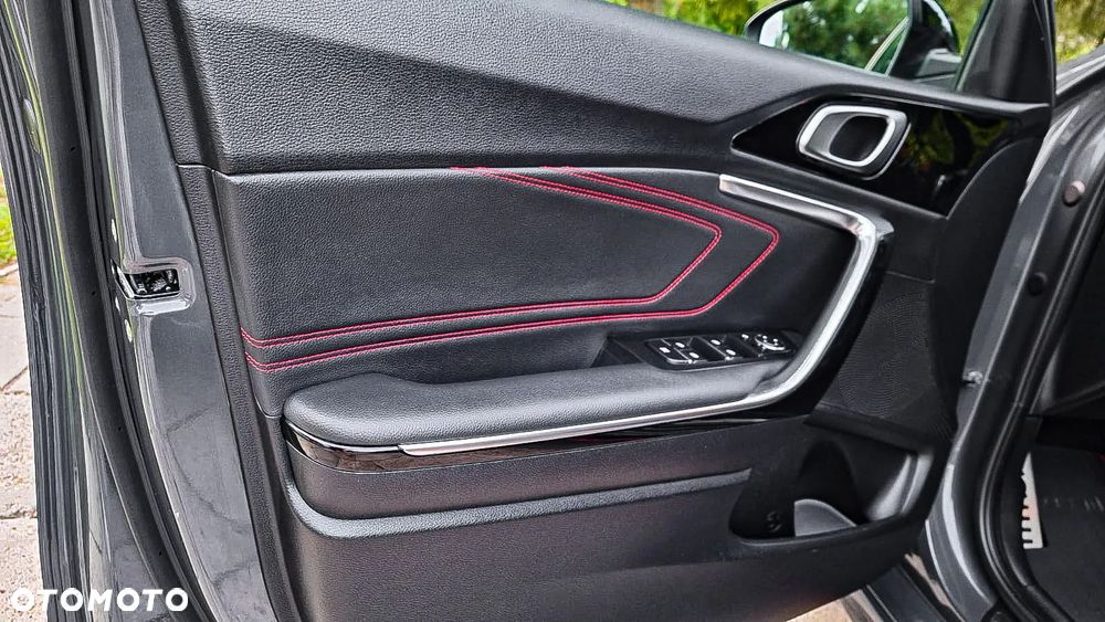 Kia Ceed 1.6 T-GDI DCT7 OPF GT - 14