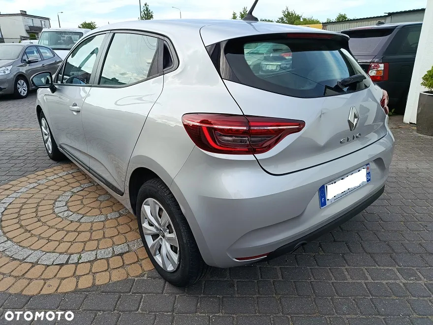 Renault Clio - 6