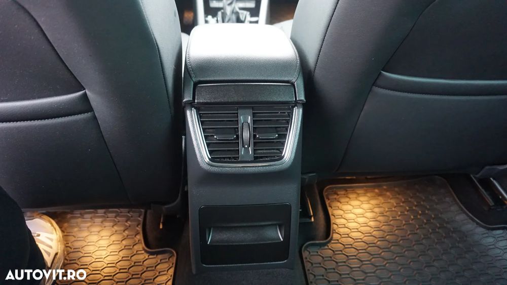 Skoda Octavia Combi 1.6 TDI DSG Premium Edition - 15