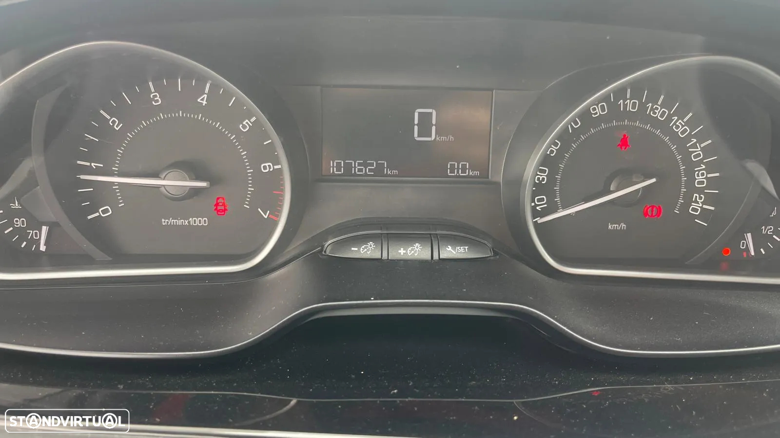Peugeot 208 1.2 VTi SE Style - 19
