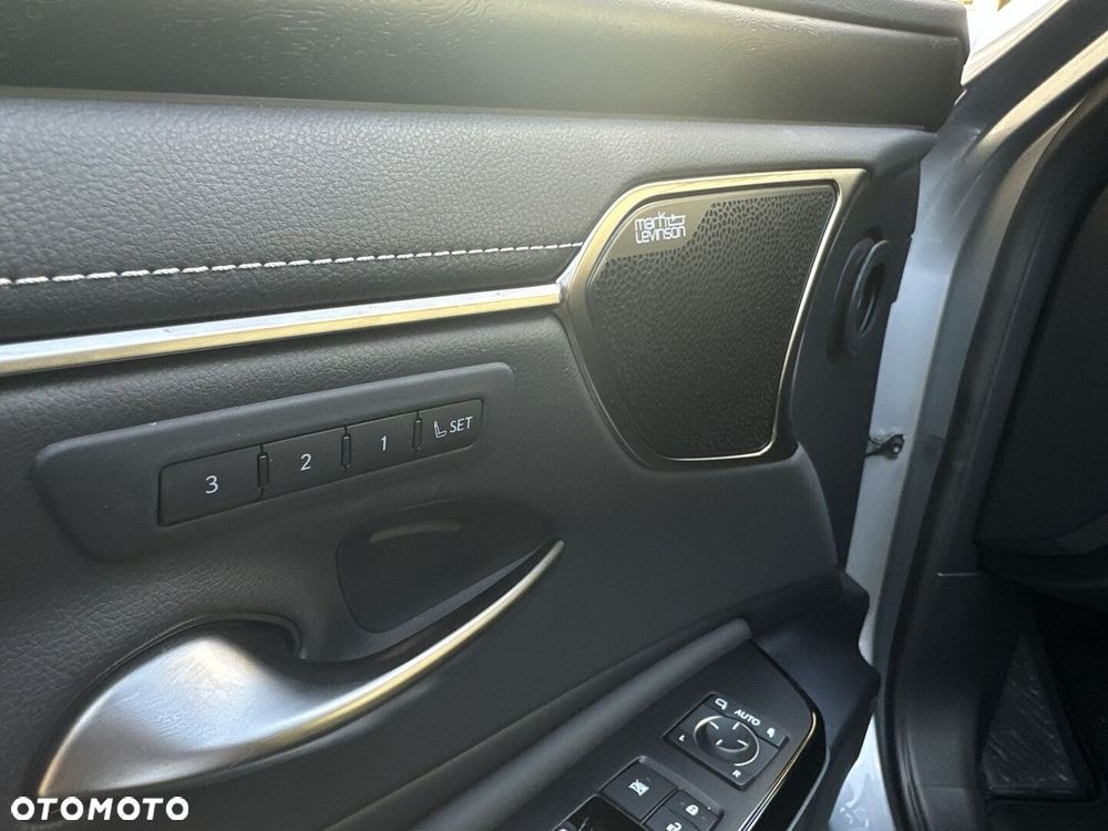 Lexus ES 300h Prestige - 10