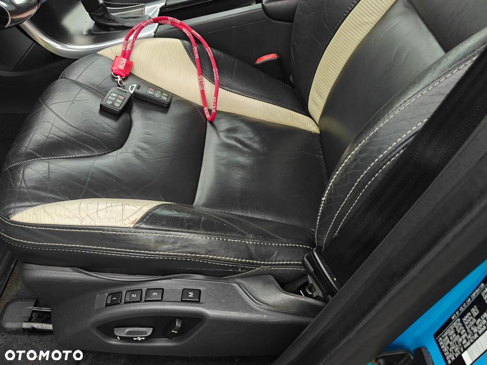 Volvo XC 60 T6 AWD R-Design - 8
