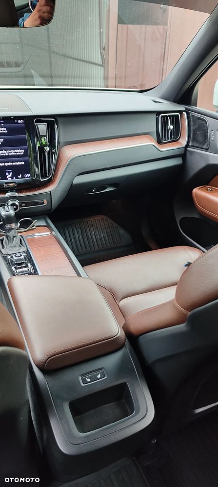 Volvo XC 60 T6 AWD Momentum - 15