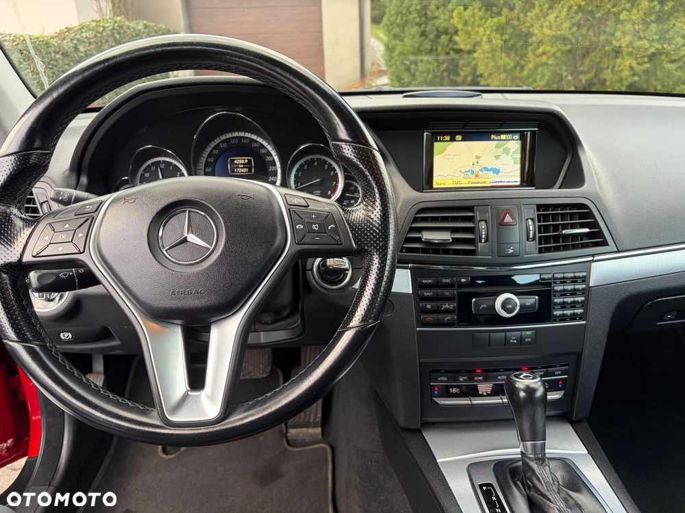 Mercedes-Benz Klasa E - 16