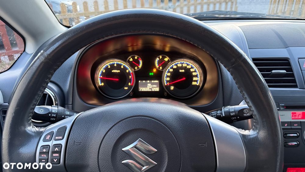 Suzuki SX4 1.6 VVT 4x2 Comfort - 12