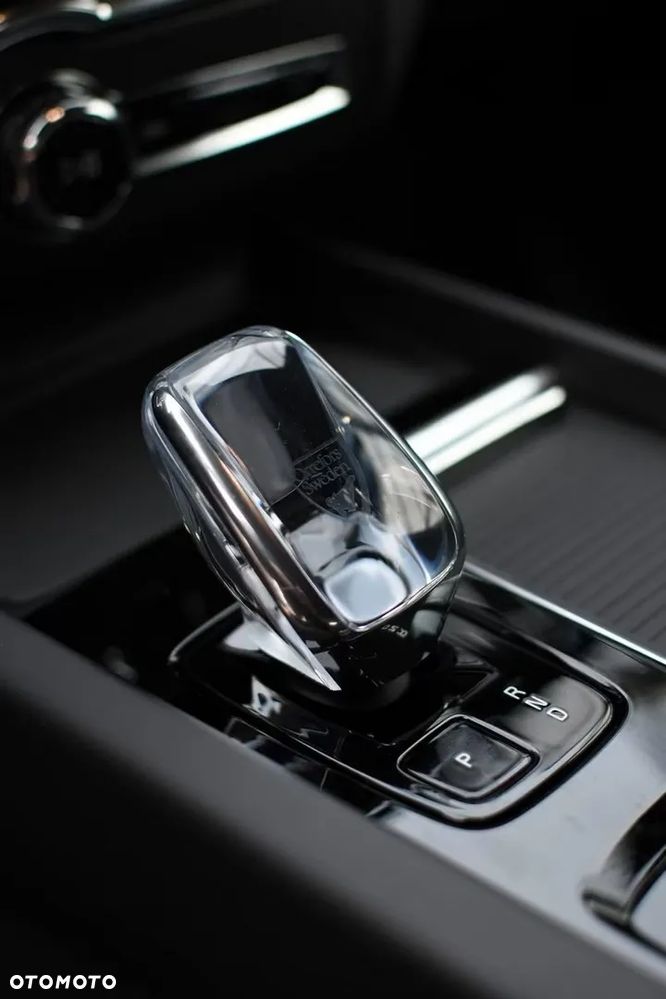 Volvo XC 60 B5 B AWD Plus Black Edition - 32