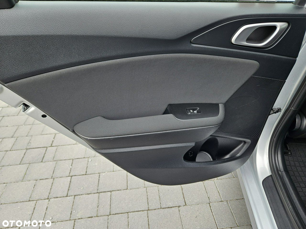 Kia Ceed - 12