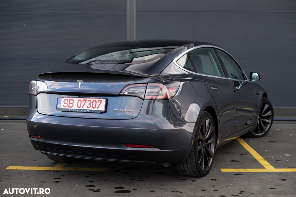 Tesla Model 3 Langstreckenbatterie Allradantrieb Dual Motor Performance - 2