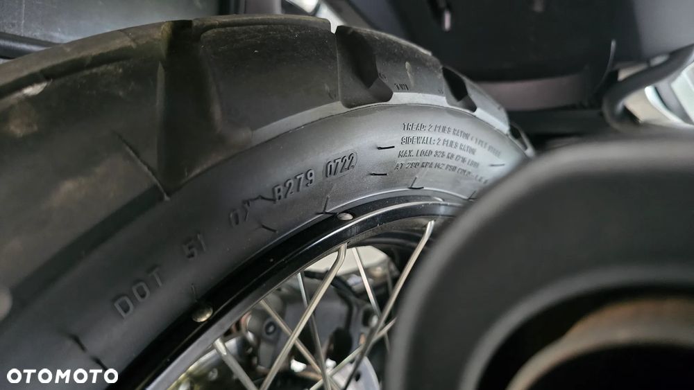 Honda VFR - 25