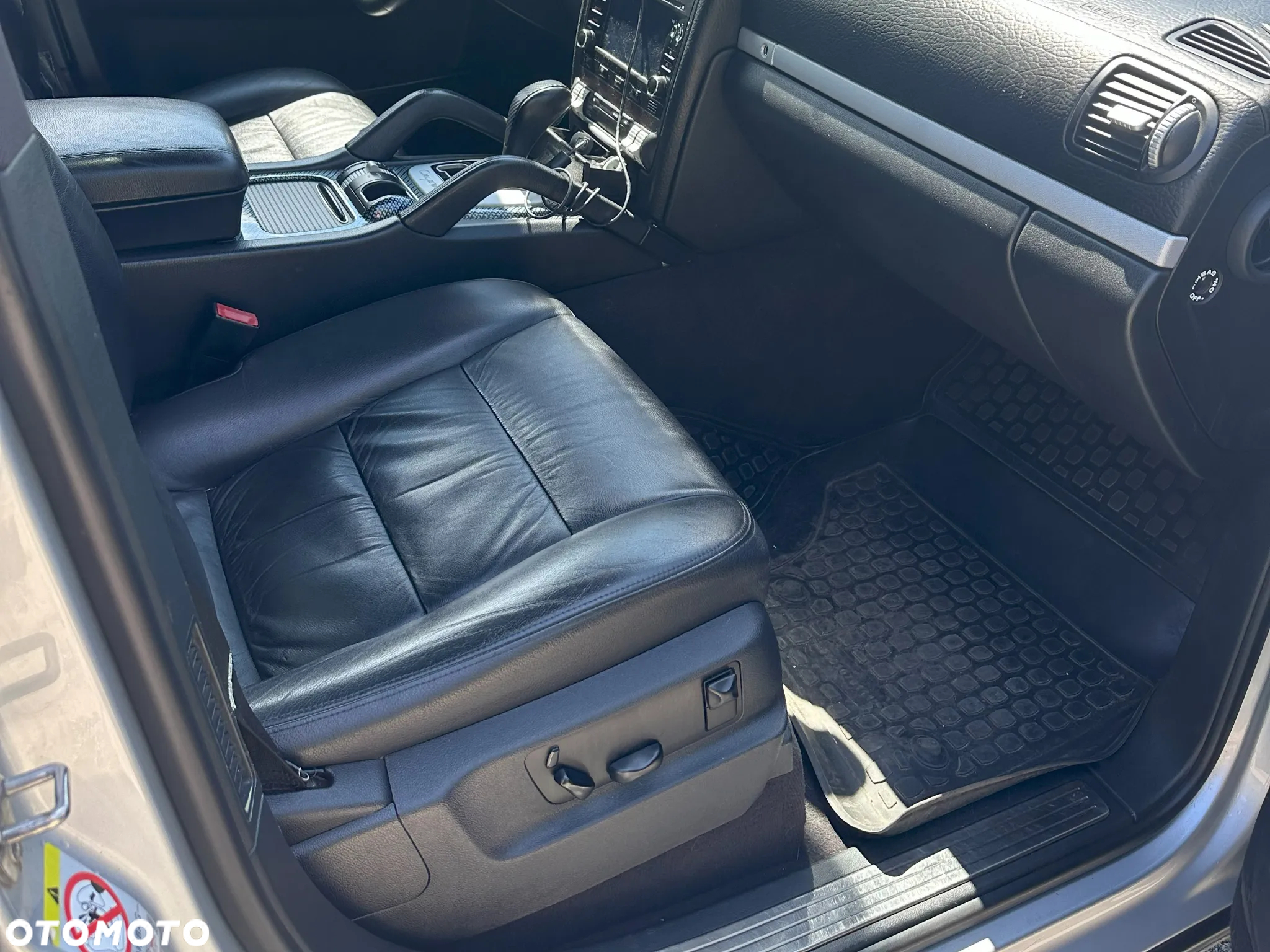 Porsche Cayenne - 5