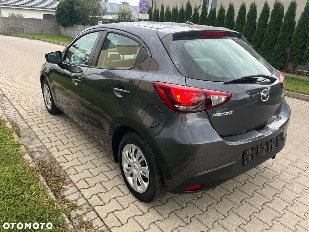 Mazda 2 - 13
