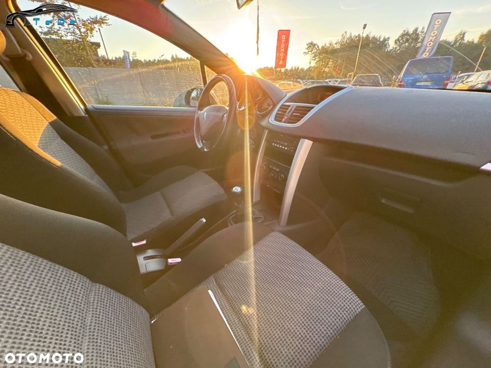 Peugeot 207 1.6 VTi Premium - 32