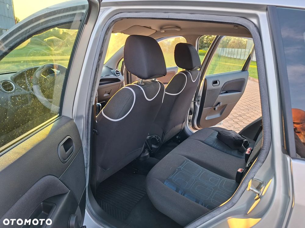 Ford Fiesta 1.3 - 20