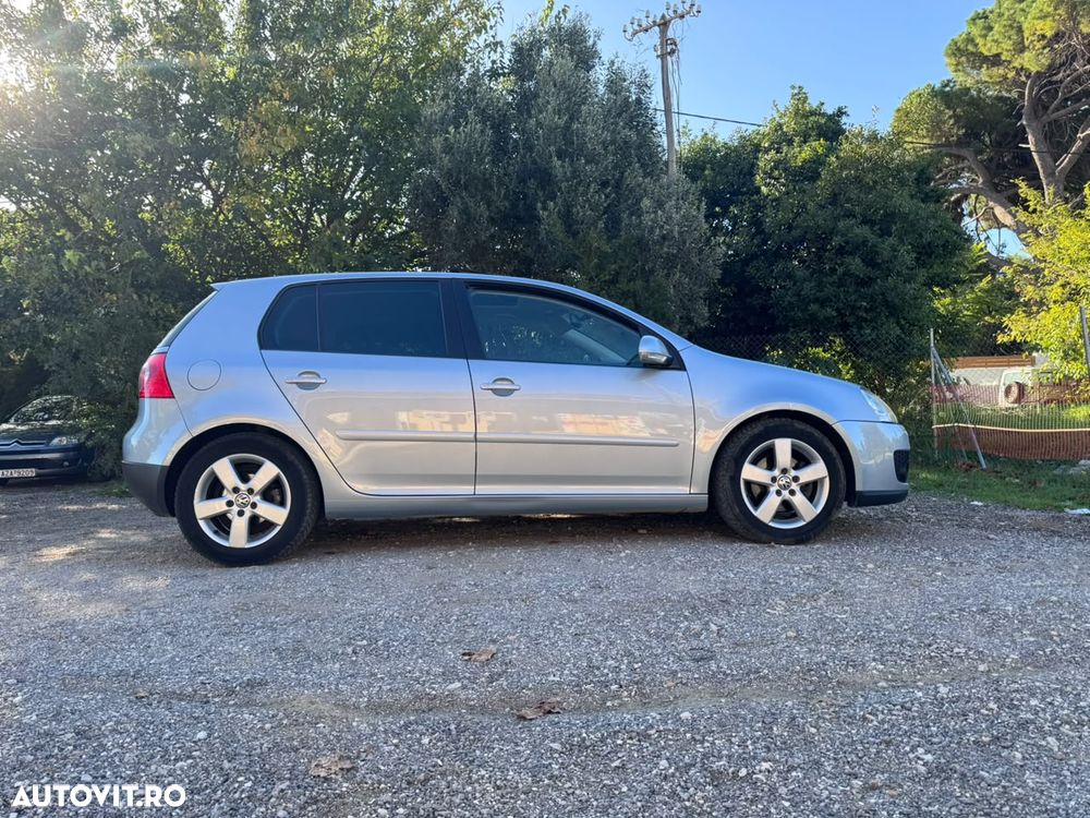 Volkswagen Golf - 21