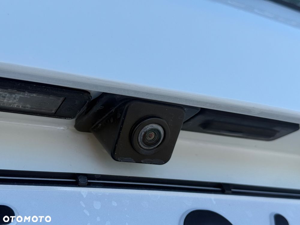 Peugeot 3008 BlueHDi 130 Stop & Start Active Business-Paket - 12