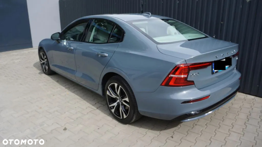 Volvo S60 B5 B Ultimate Dark - 5