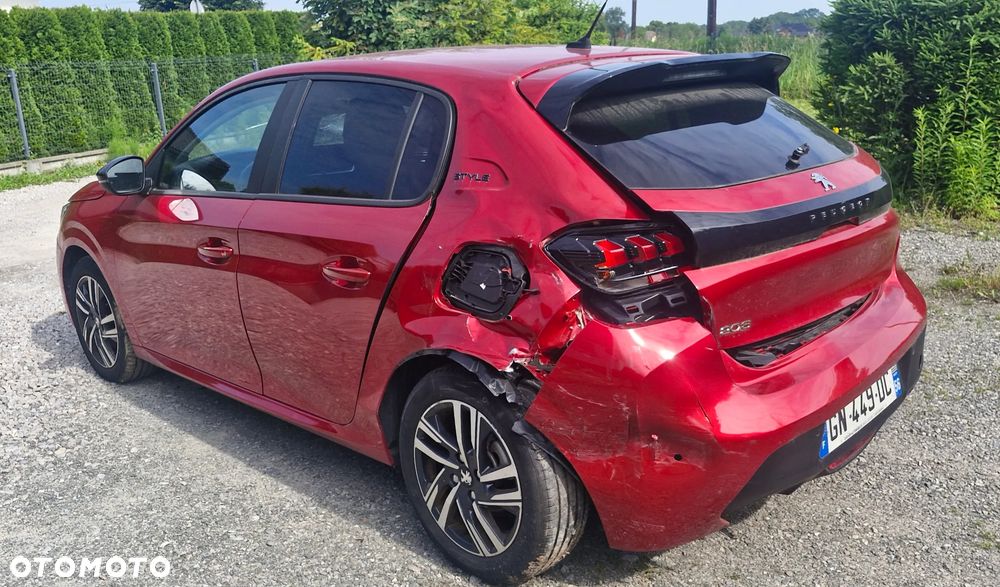 Peugeot 208 PureTech 100 EAT8 Active - 4