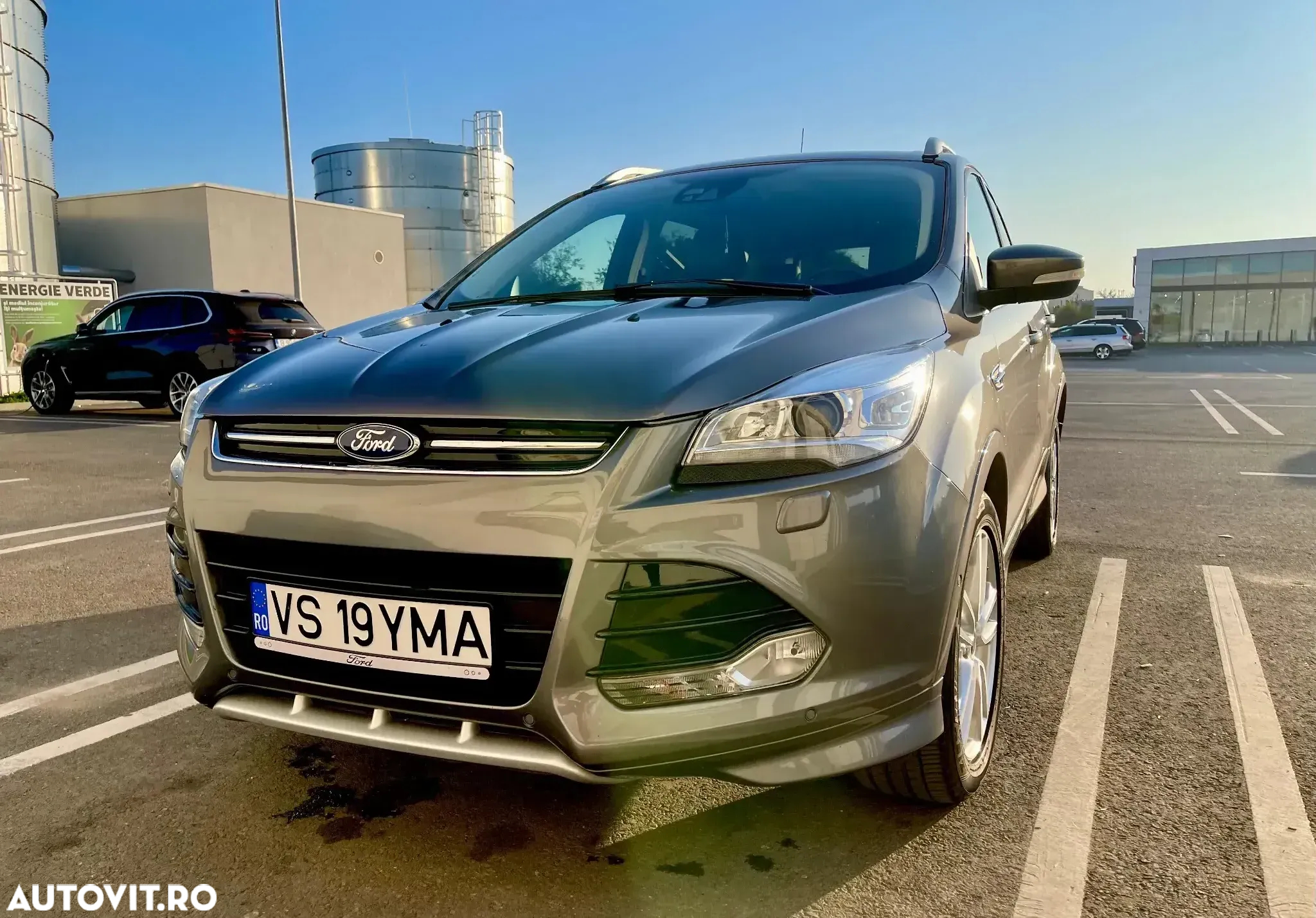 Ford Kuga - 4