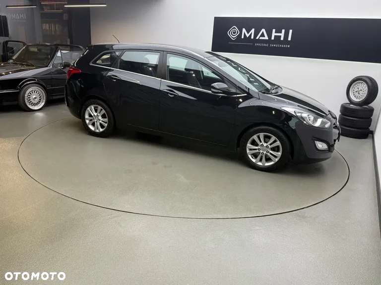 Hyundai i30 1.6 CRDI Trend - 14