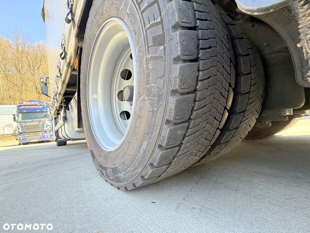 Scania R410 // 6x2 // 7,7m // Wózek Palfinger F3-203PX // Zawiesie // Dach podnoszony // Oś podnoszona // - 28