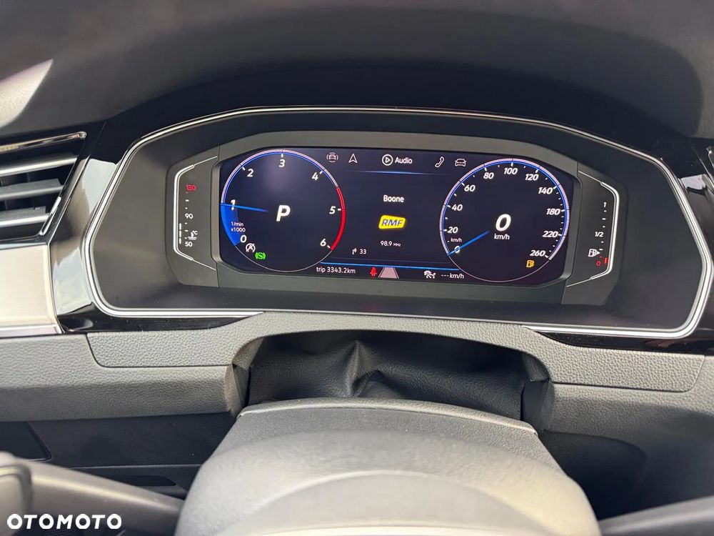 Volkswagen Passat Variant 2.0 TDI SCR Elegance DSG - 24