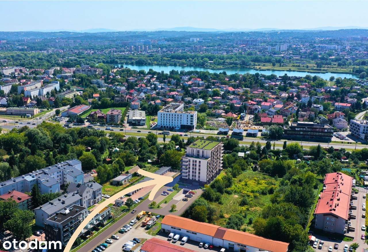 Duży balkon 13 m². Widok na zieleń. Tramwaj 8 min. Blisko Bagrów