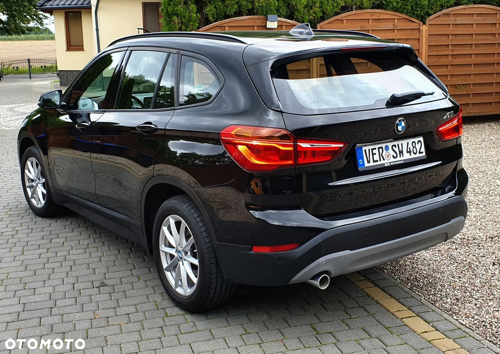 BMW X1 sDrive18d Sport Line - 7