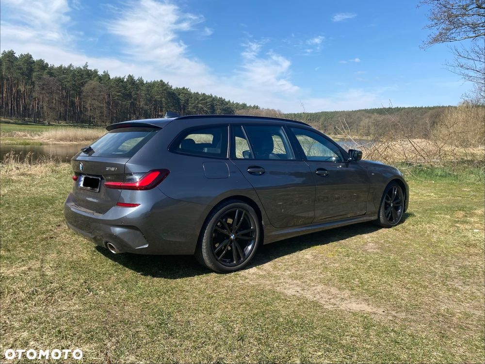 BMW Seria 3 318i - 3