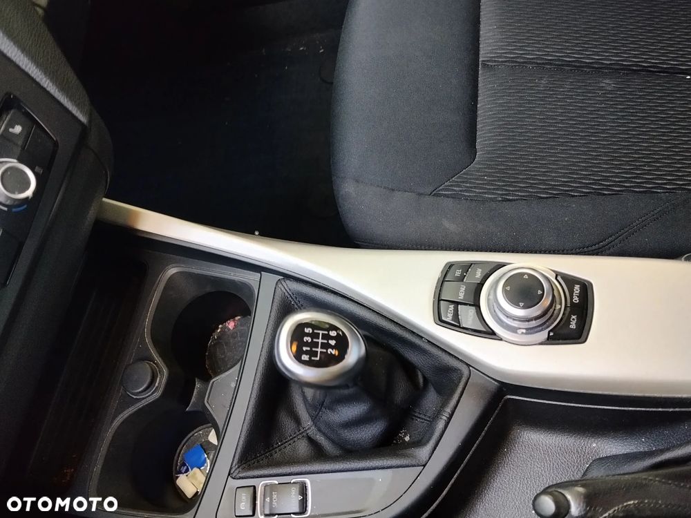 BMW Seria 1 - 16
