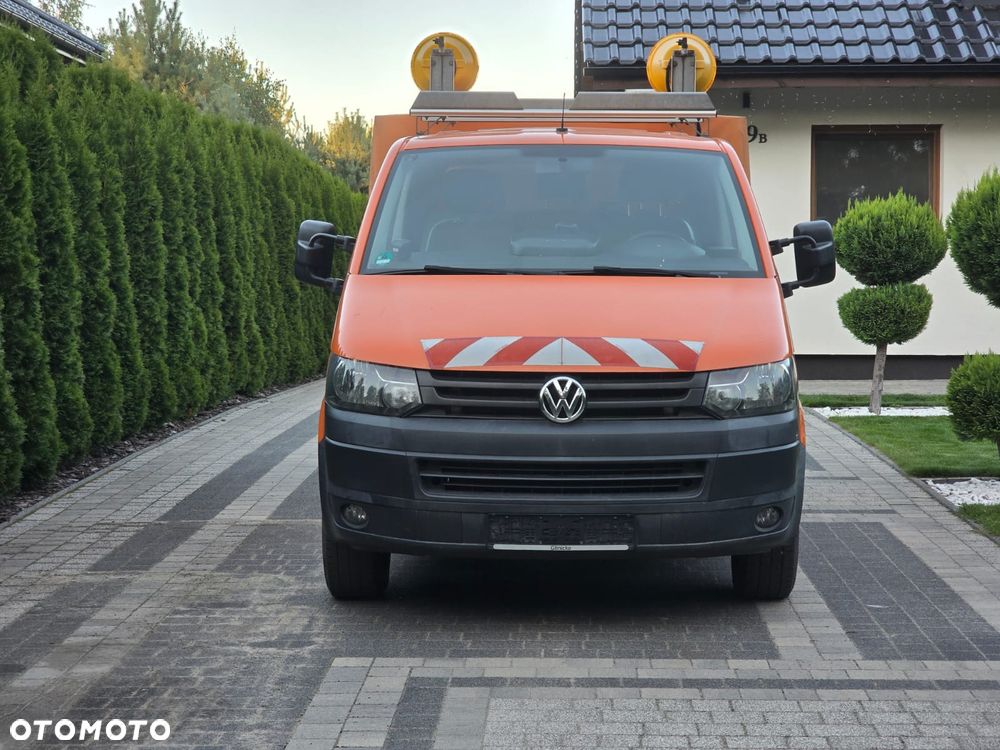 Volkswagen TRANSPORTER T5 LIFT - 2