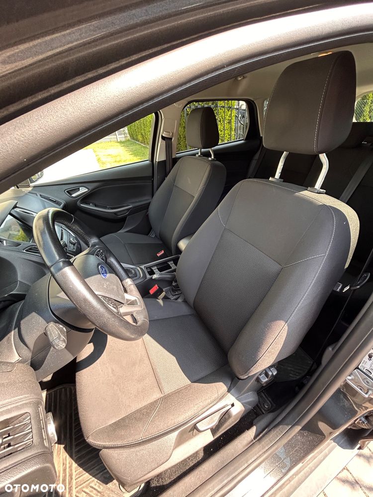 Ford Focus - 8