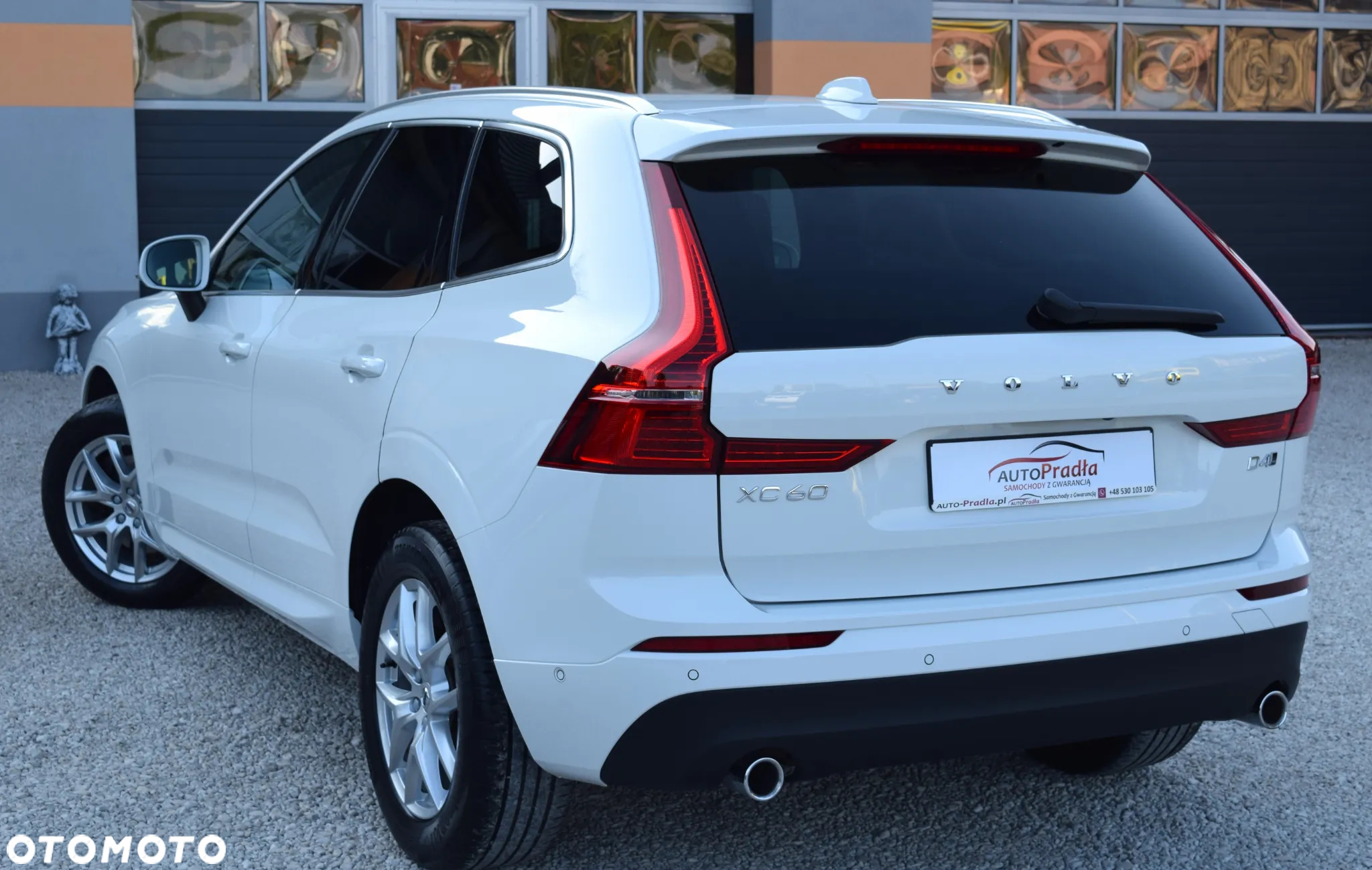 Volvo XC 60 D4 Geartronic Momentum Pro - 8