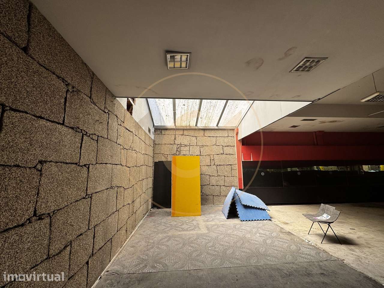 Espaço para venda junto ao Jardim do Marquês - Grande imagem: 2/14