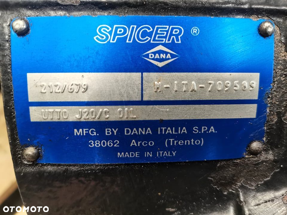 Obudowa ataku Manitou MT 1337 {Spicer tył} - 5
