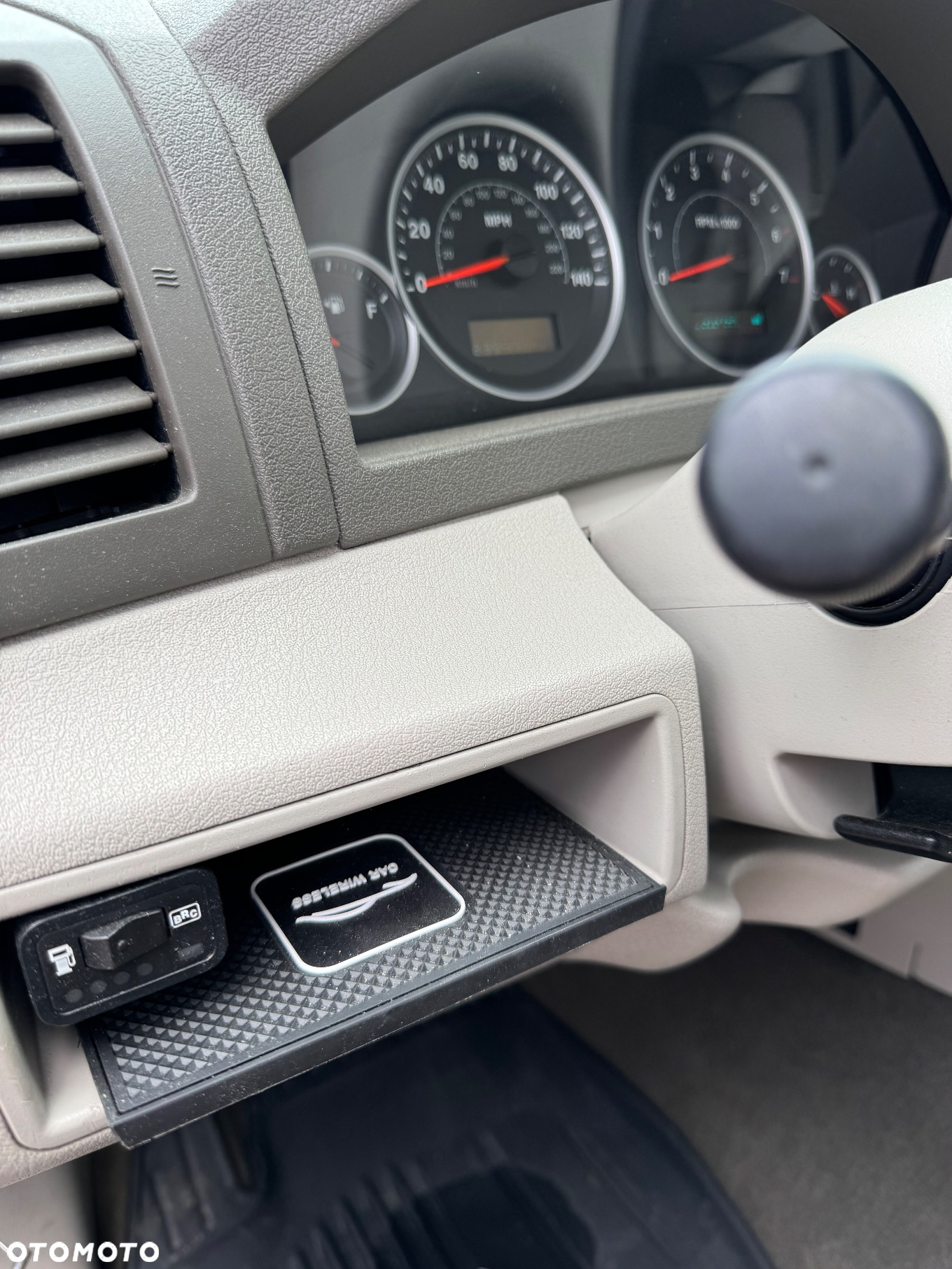 Jeep Grand Cherokee - 12
