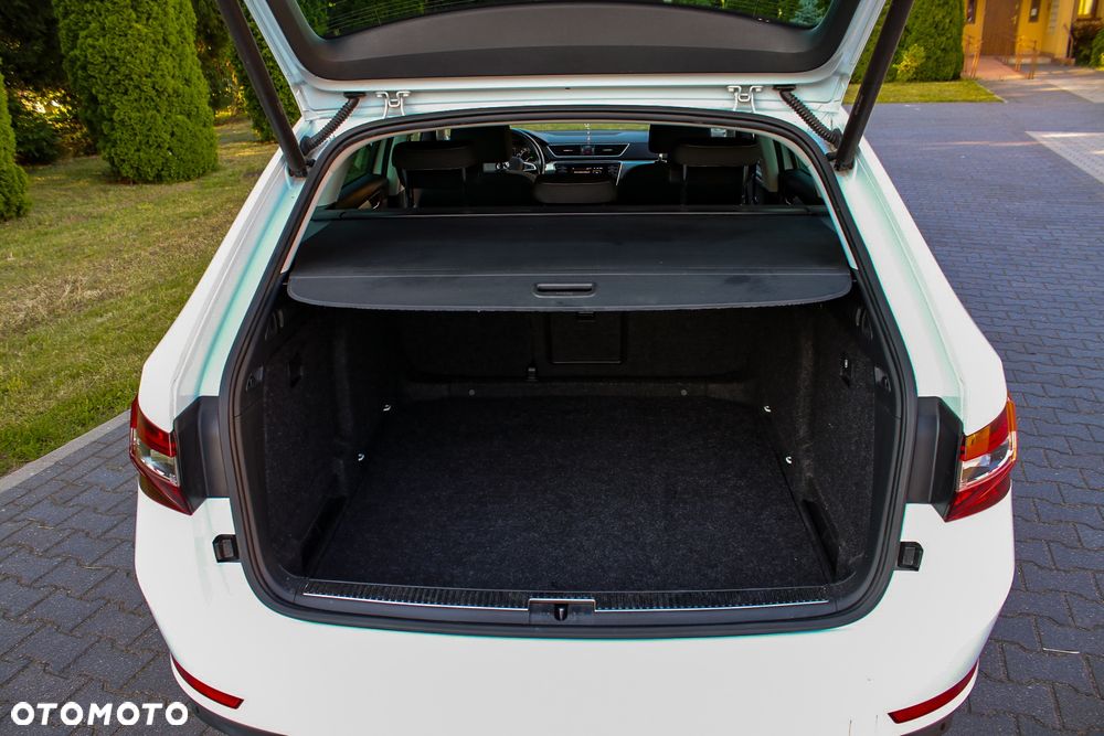 Skoda Superb 2.0 TDI DSG Style - 20