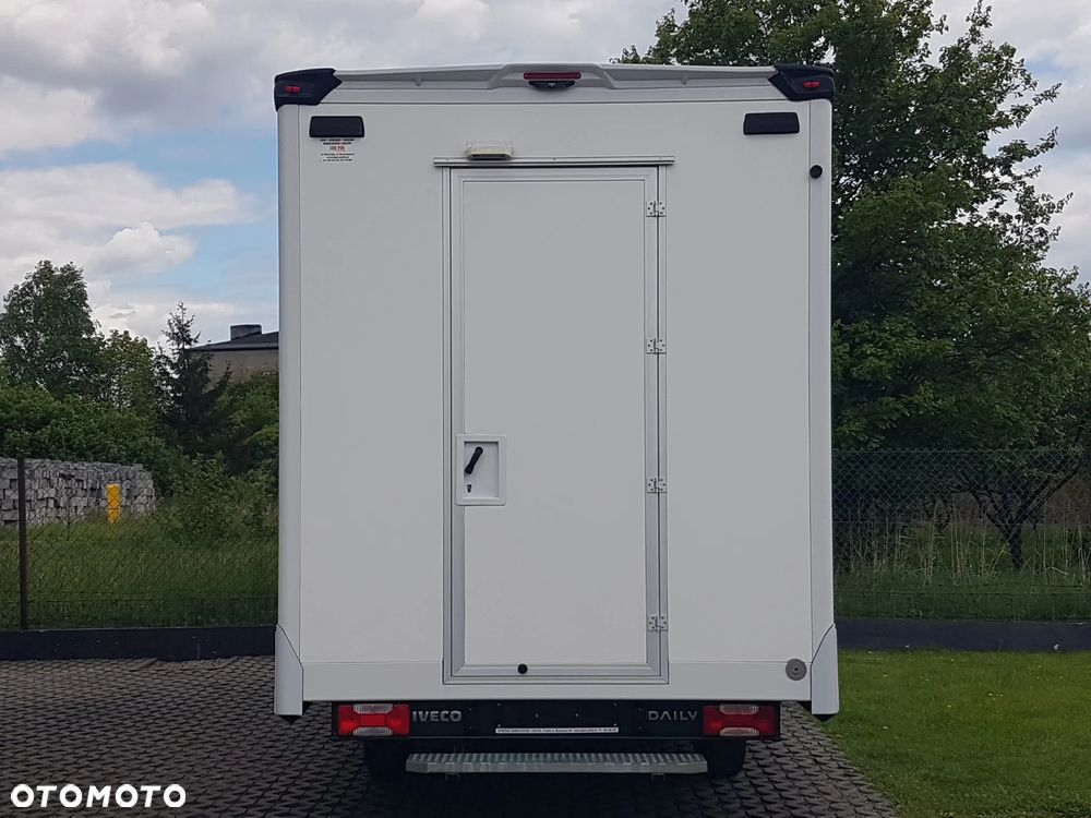 Iveco DAILY KONTENER NISKOPODŁOGOWY 4,43x2,23x2,42 SKLEP FOODTRUCK BAR KLIMA KONIOWÓZ KAMPER - 15