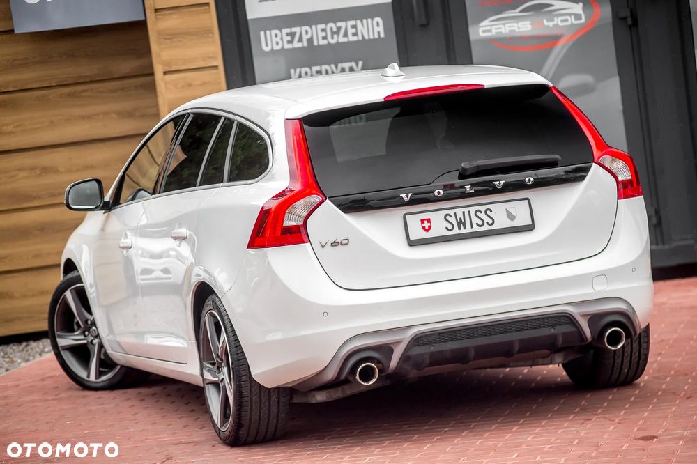 Volvo V60 D4 Drive-E R-Design Momentum - 9