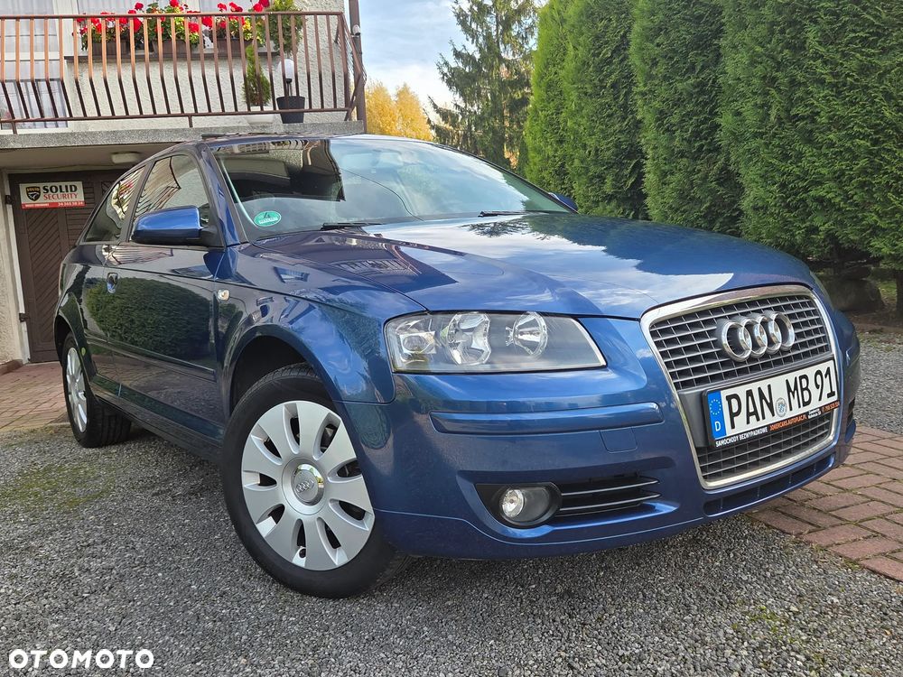 Audi A3 3-drzwiowe 1.6 Attraction - 9