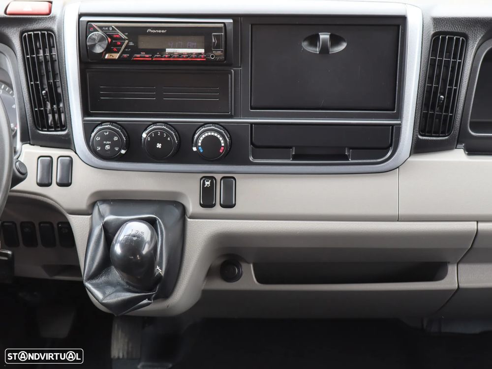 Mitsubishi Fuso 3.0 Basculante - 12