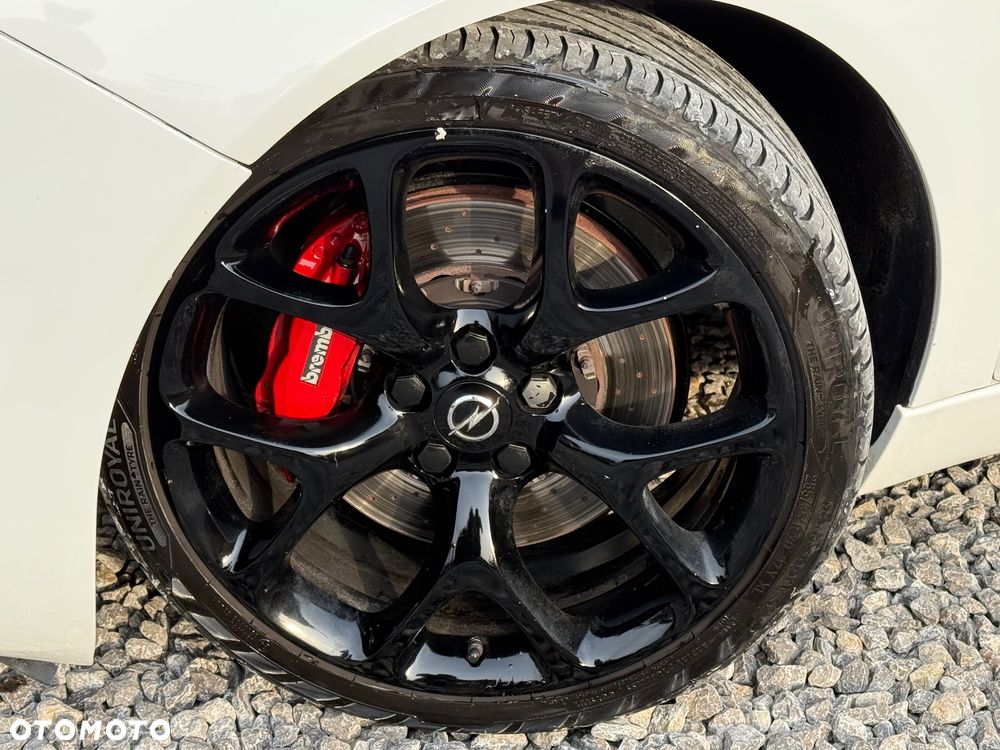 Opel Insignia 2.8 Turbo 4x4 OPC - 16