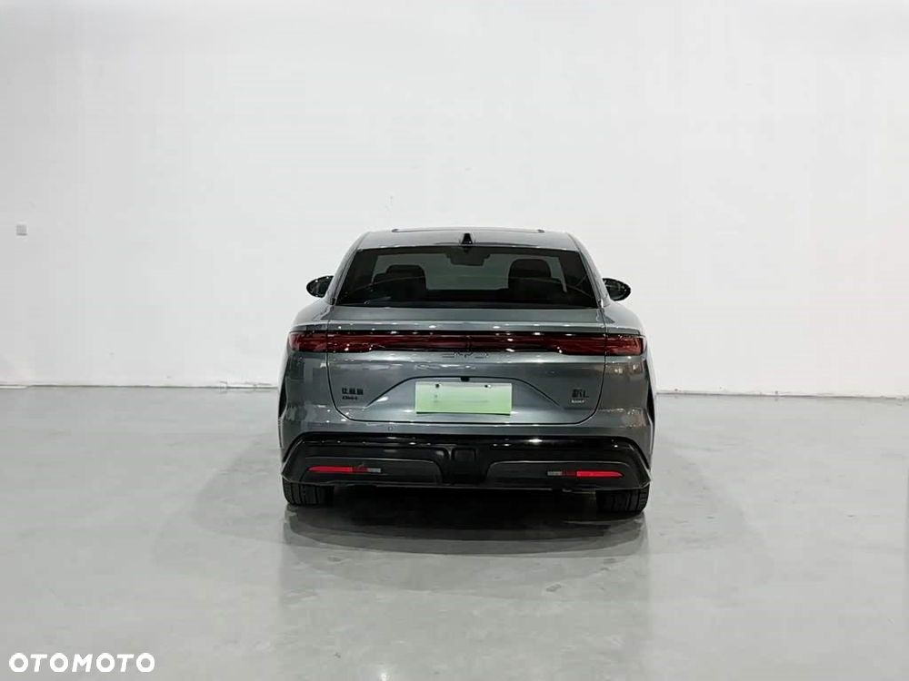 BYD Han L - 5