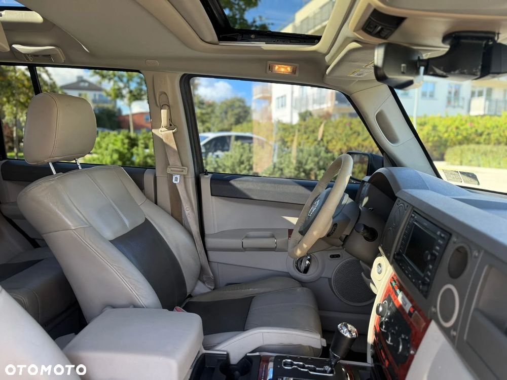 Jeep Commander 5.7 V8 HEMI Automatik Limited - 23