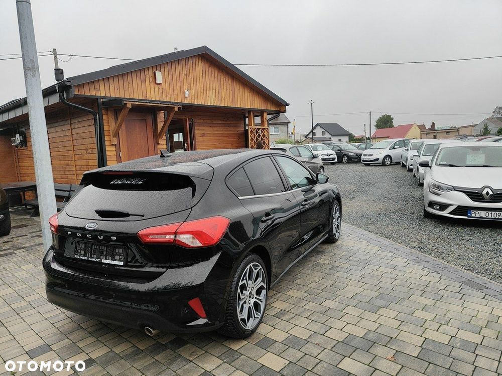 Ford Focus 1.5 EcoBlue Start-Stopp-System TITANIUM STYLE - 4