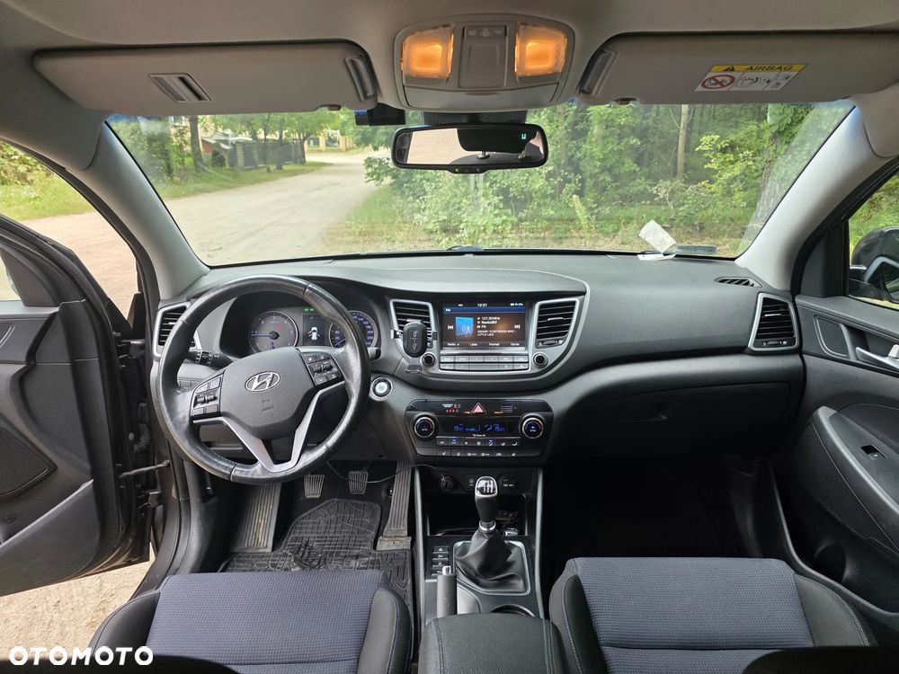 Hyundai Tucson 1.7 CRDI BlueDrive Style 2WD - 9