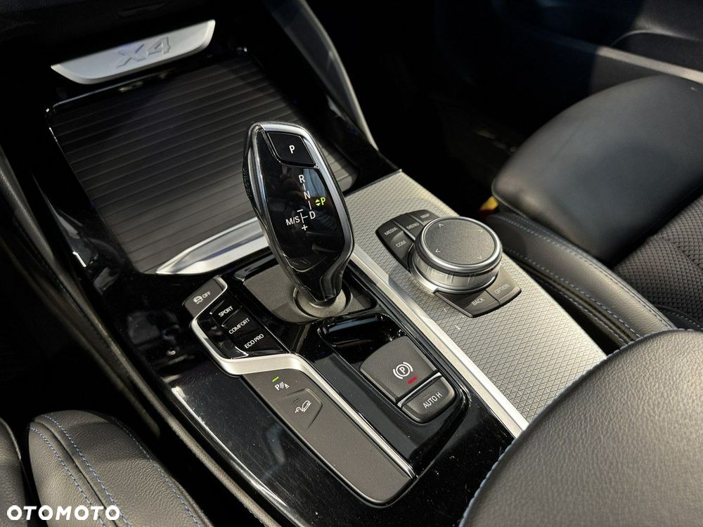 BMW X4 - 27