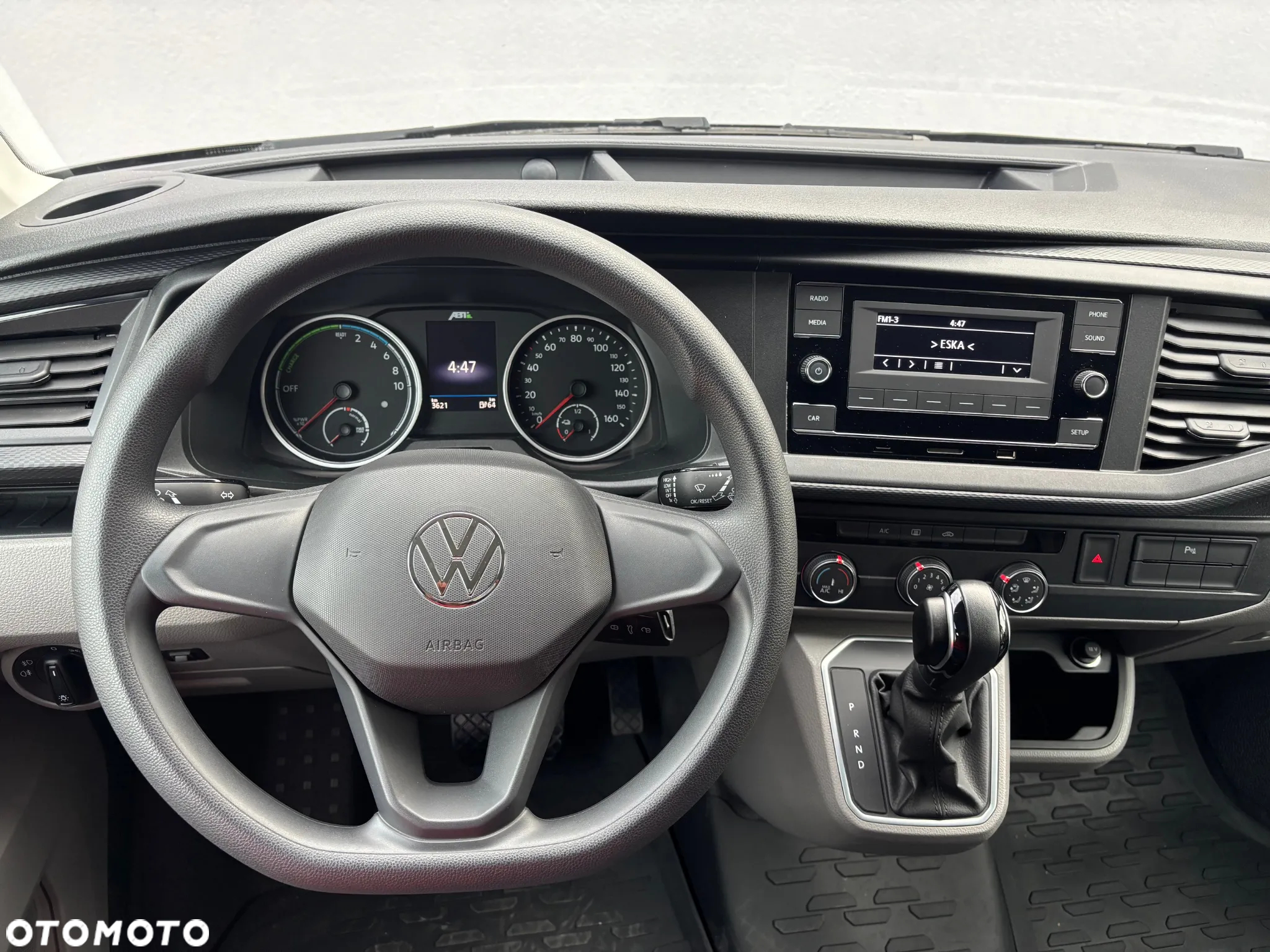 Volkswagen Transporter T6 L2H1 - 12