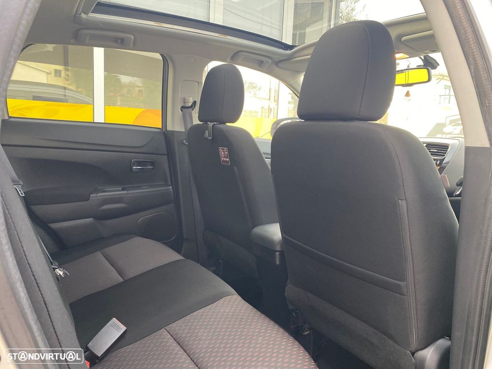 Mitsubishi ASX 1.6 MIVEC Intense Connect Edition - 25