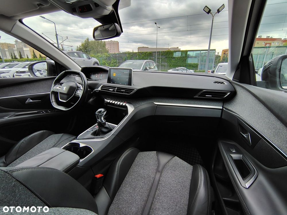 Peugeot 3008 1.5 BlueHDi Allure S&S - 7