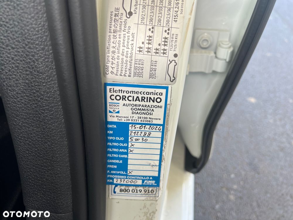 Volkswagen Golf VII 1.6 TDI BMT Comfortline - 14